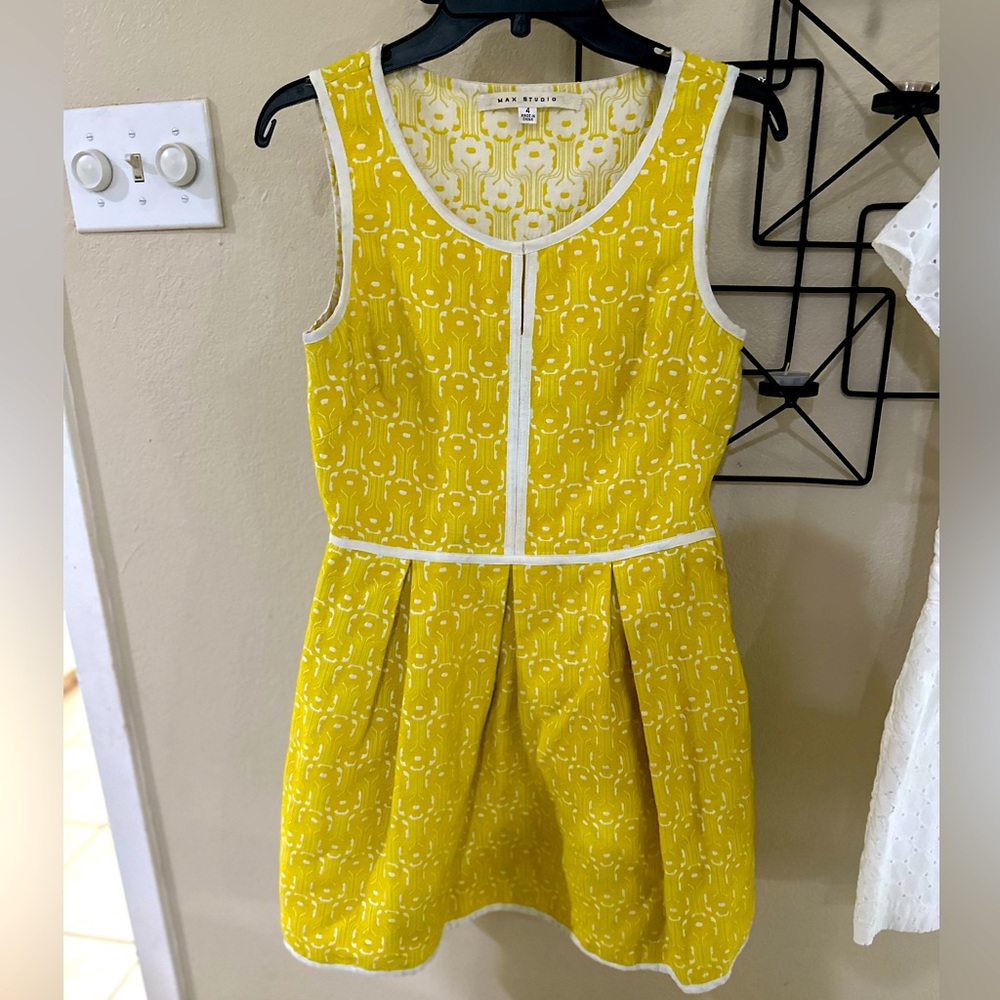 Yellow dress